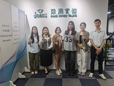 Clientes de Mianmar visitam o escritório de Guangzhou para conhecer a loja-Se...