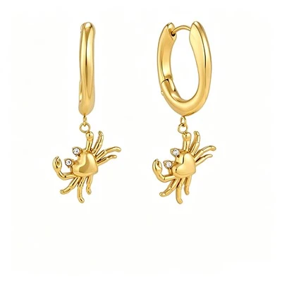 Brincos de argola com pingente de caranguejo